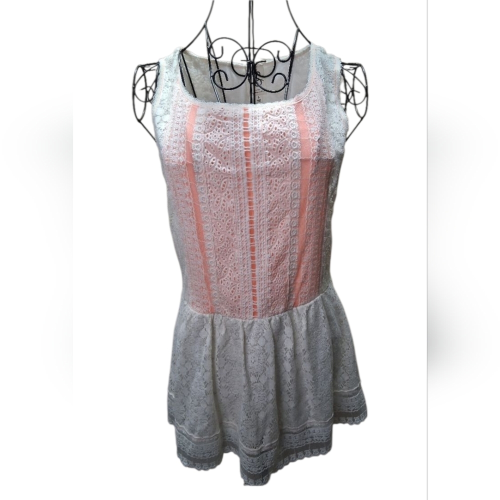 NWOT One September Anthropologie Coraline W Lace Peplum Top Shirt Small S